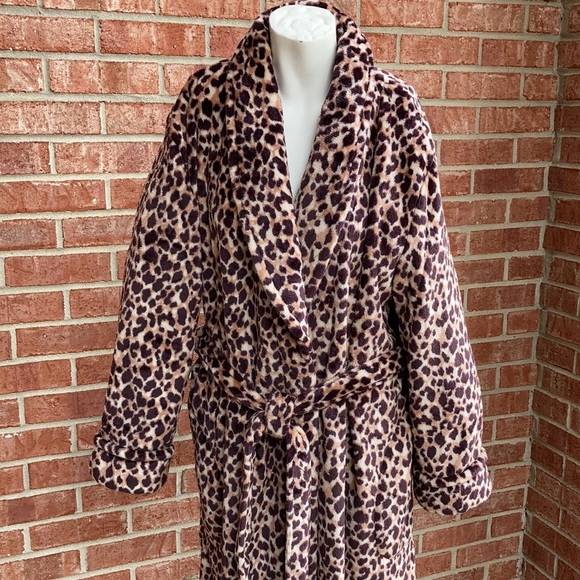 Jones NY Leopard Browntones Fleece Trim Long Robe - Picture 9 of 12